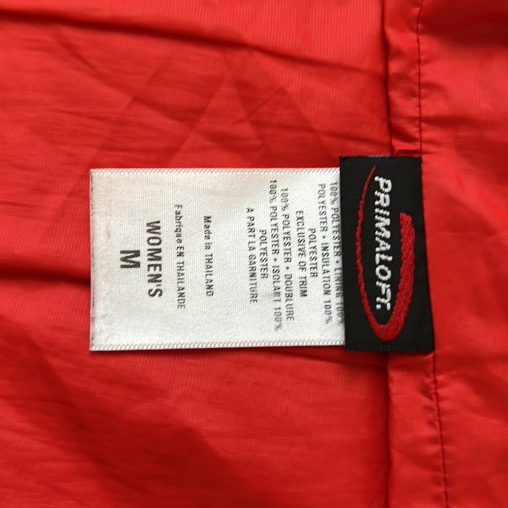 Women’s Patagonia Down Vest. Red. Size Medium. - Picture 6 of 10
